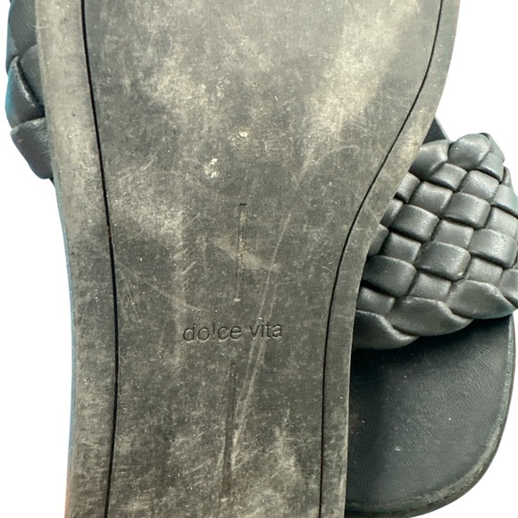 Black Dolce Vita size 6.5- 7 Woven Slide Sandals women’s - Picture 2 of 2